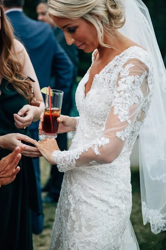 Country Style Mermaid Long Sleeves Lace Wedding Dresses Vintage V-Neck Sweep Train Vestido de Novia Boho garden farm Bridal Gown