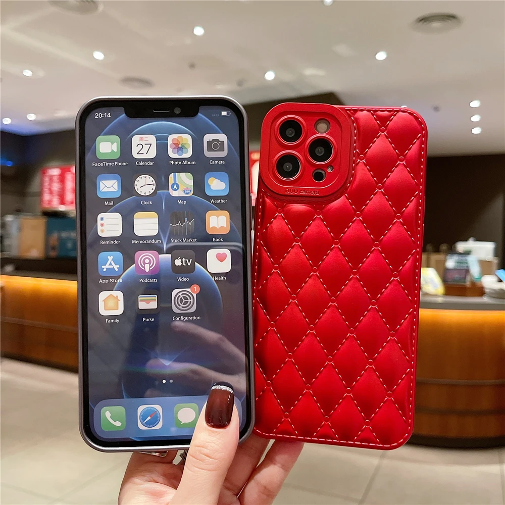 Luxury Diamond Lattice Soft Silicone Case for iPhone 14 13 12 series The Bananas Store
