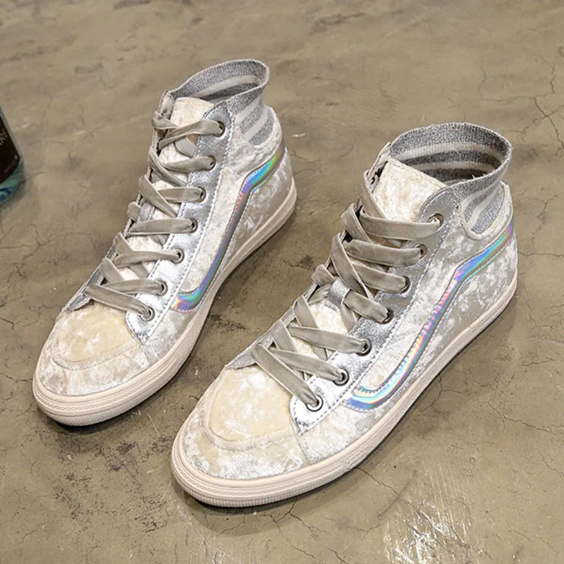 

Women High Top Canvas Shoes Fashion Autumn Woman Comfortable Walking Trainers Lace Up Vulcanized Sneakers Female Casual Shoes