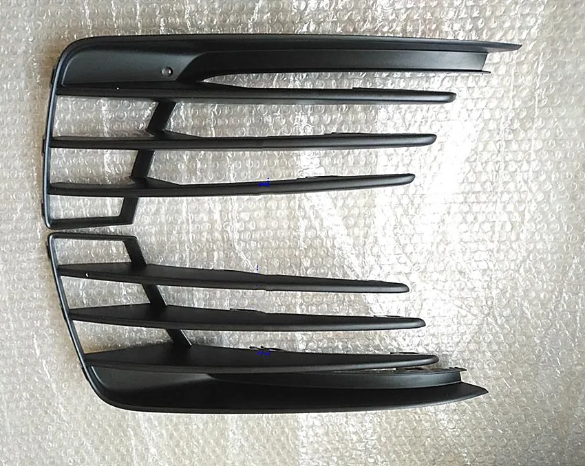 

Front Left & Right Fog light Bumper Grilles For VW Golf G T I MK7 MKVII 5G0 853 665 E,5G0 853 666 E