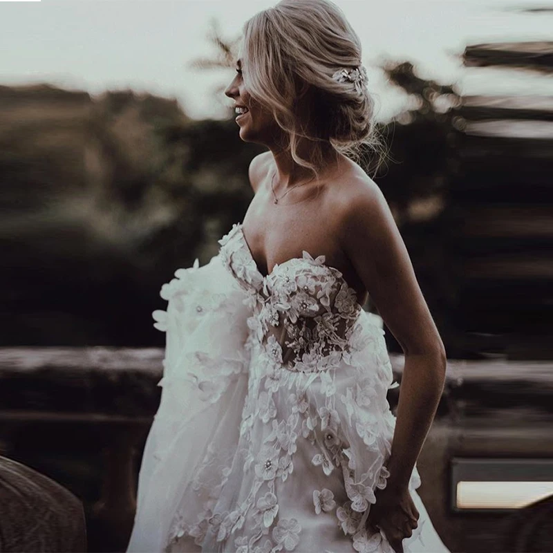 

2020 Princess Wedding Dress Sweetheart Appliqued with Flowers A-Line Tulle Backless Lace Wedding Gown Bride Dress Customized