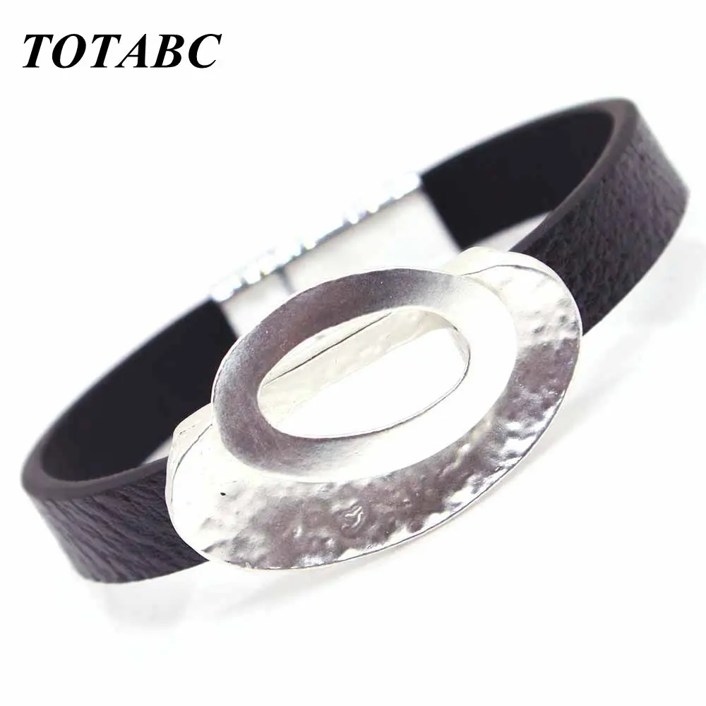 

TOTABC Fashion Charm Leather Bracelet for Women Femme Cool Clasp Wristband Bracelets & Bangles Neo-Gothic Magnet Metal