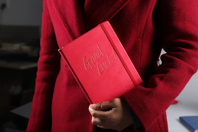 А5 красная Лаки кожа дневники для записи для женщин, записные книжки для мужчин, записные книжки для заметок, 160 страниц, большой задний карман