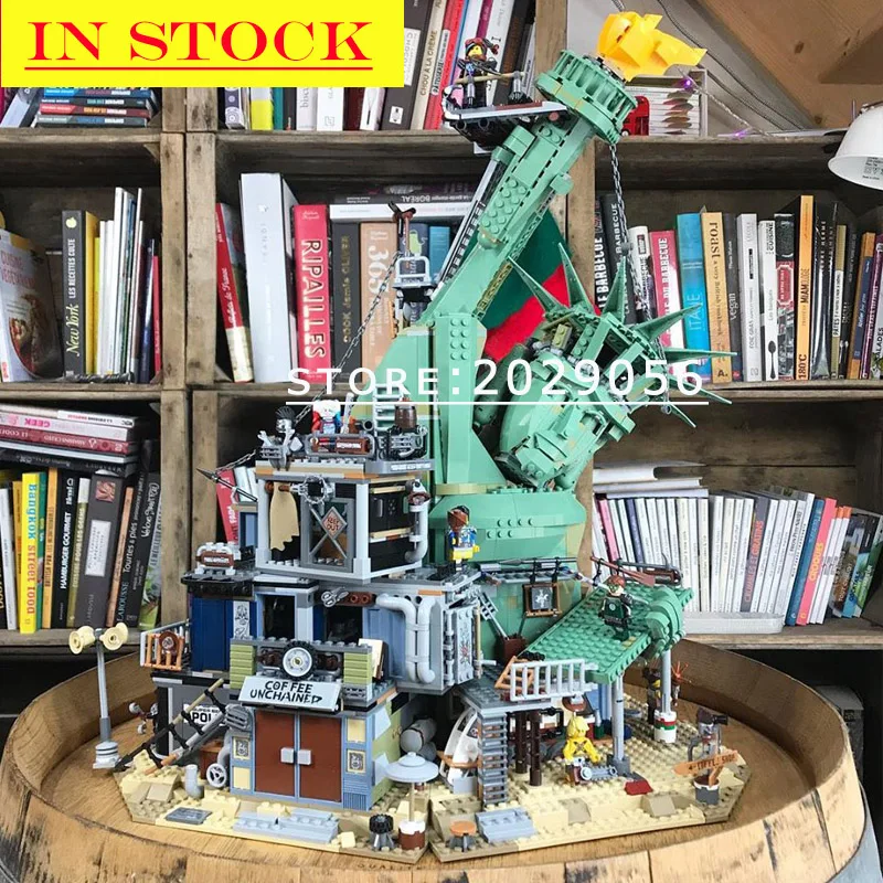 

45014 In Stock Welcome to Apocalypseburg 70840 Movie 2 Seies 11252 The Statue Of Liberty Goddess of victory Building Blocks