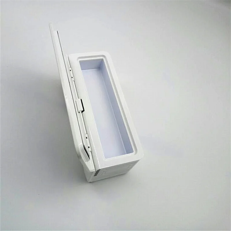 Diabetes Insulin Fridge Work 12 hrs Fridge Small Cooler Bag Car Refrigerator with LCD Display Portable Refrigerator Medication