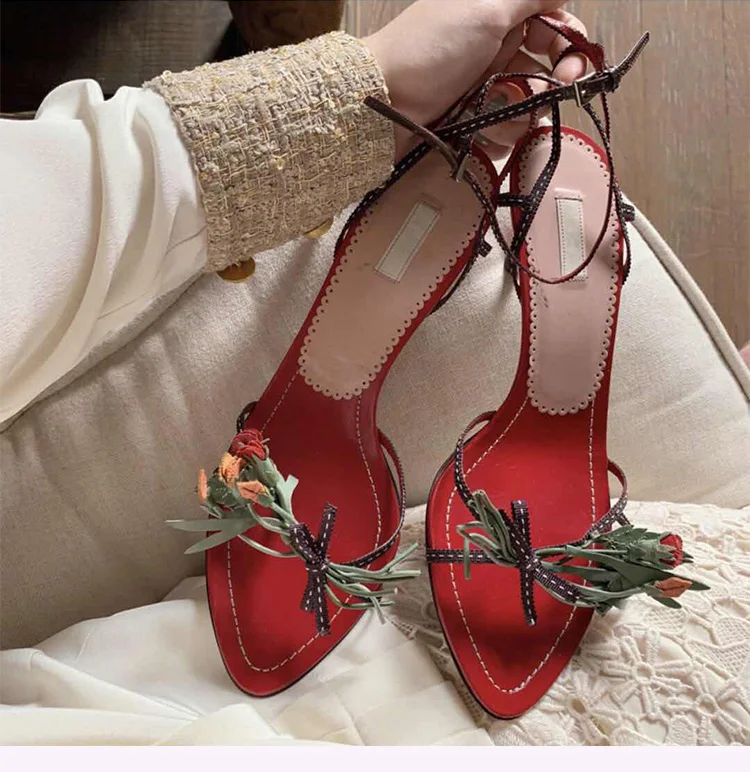 

2020 summer fashion buckle with pointed high heels Joker vintage flower stiletto simple fairy sandals sandals for women 2020