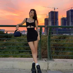 Robe Sexy à bretelles Spaghetti, vêtements pour femmes, ajouré, sans manches, fourreau Slim, Mini robe décontractée pour femmes, printemps et été 