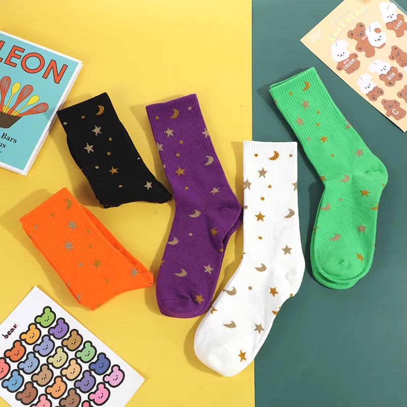 

The latest Korean version of the trend of the tube football basketball simple fashion sports and leisure men's and women's socks