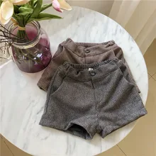 Новые корейские шерстяные шорты для девочек на осень и зиму Детские универсальные шорты Рисунок гусиная лапка для девочек ясельного возраста, короткие штаны