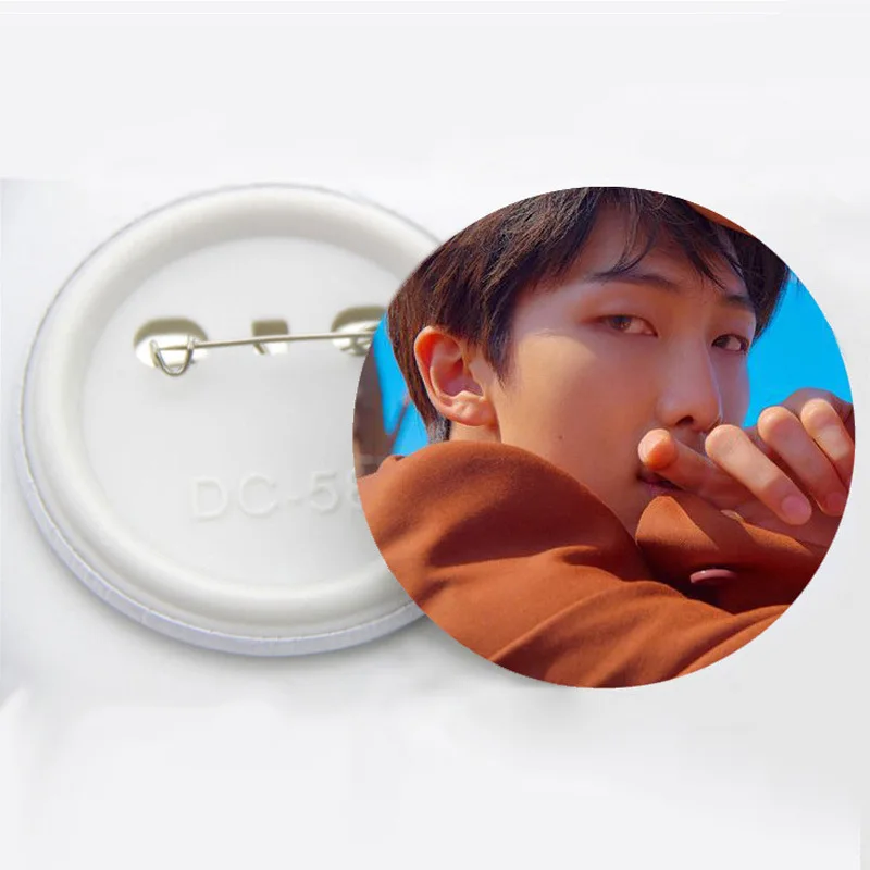 KPOP Bangtan мальчики любят себя LY поддельная карта любви душа Persona мальчик с Luv значок брошь булавки ювелирные изделия броши булавка JIMIN V