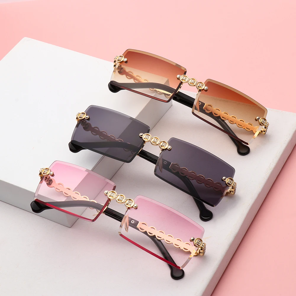 padded motorcycle glasses Colorful Rimless Rectangle Sunglasses Vintage Driving Sunglasses Women Men Frameless Metal UV400 Eyewear New Summer Glasses safety gear