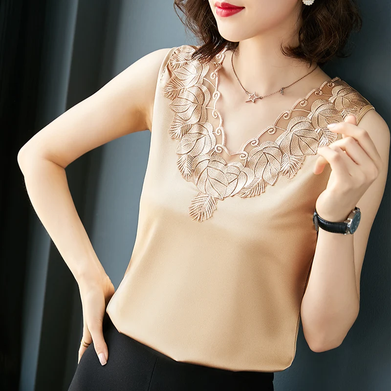 

Korean Silk Women Tops Woman Satin Tank Top Woman Embroidery Elastic Satin Tops Tees Plus Size Women V-neck Strap Halter Top 5XL