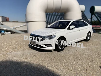 

1:18 Alloy Toy SAGITAR 2019 Car Model Of Children's Toy Cars Original Authorized Authentic Kids Toys