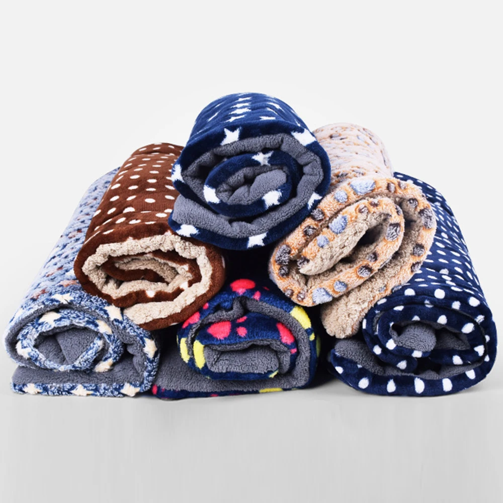 

Soft Pet Blanket Winter Dog Cat Bed Mat Pet Warm Sleeping Mattress Cushion for Small Medium Dogs Cats Pet Supplies