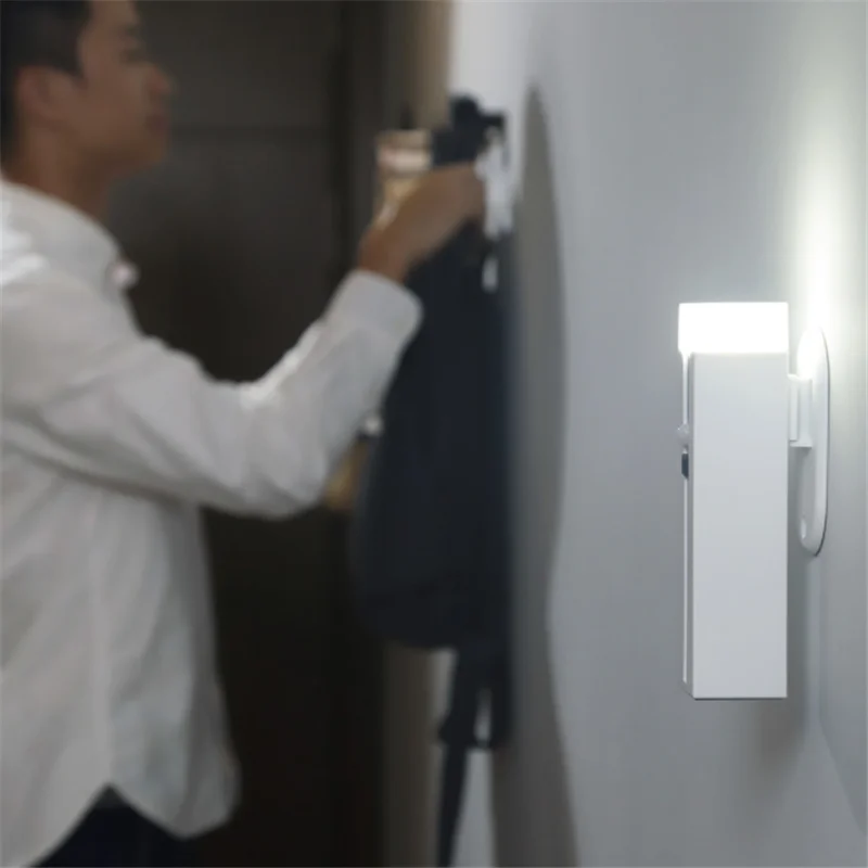  Xiaomi NexTool flashlight multi-function dual-induction emergency charging treasure 4 light-emittin
