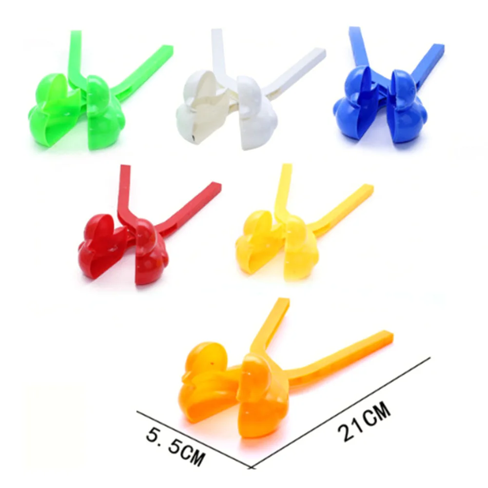 Creative Outdoor Fun& Sports Cartoon Lovely Duck Shaped Snowball Maker Clip Children Outdoor Winter Snow Sand Mold Tool