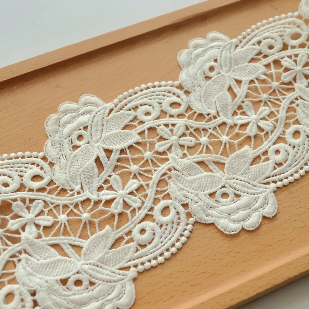 Lace Ribbon in Ivory - 4 Wide x 10 yds.