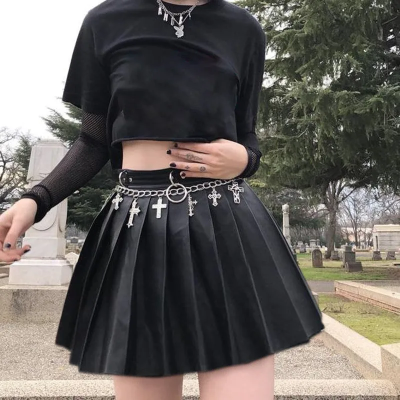 Focal20 Streetwear Chain Solid Color Pleated Women PU Skirt Shift Above Knee Female Skirts Casual Spring Summer PU Lady Bottoms