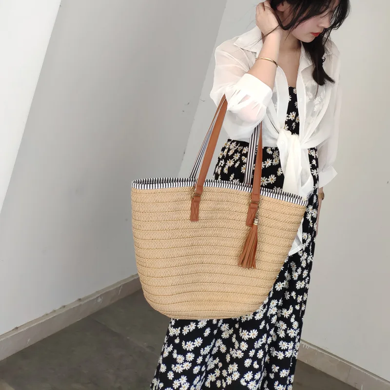 Casual Tassel Straw Bags Rattan Large Capacity Tote Shoulder Bag Wicker Woven Women Handbag