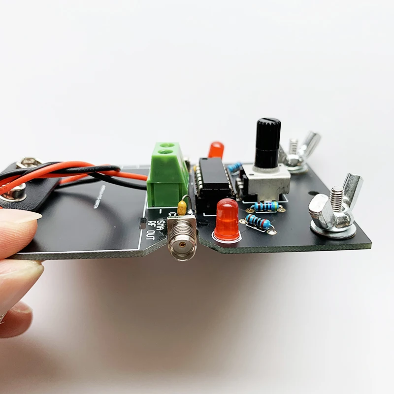 baixo nível de ruído 0.1-30mhz melhor do que MLA-30