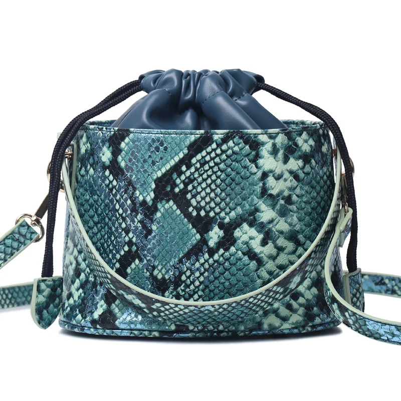 Fashion Blue Ostrich Leather Bucket Bags For Women Small Shoulder Messenger Bag Sexy Snake Cute Tote Purse - Цвет: 3910 SLG