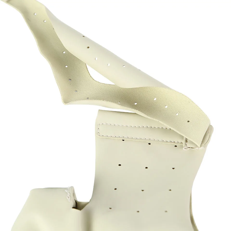 Toe Separator Hallux Valgus Corrector Orthotics Feet Bone Thumb Adjuster Correction Pedicure Sock Straightener Foot Care