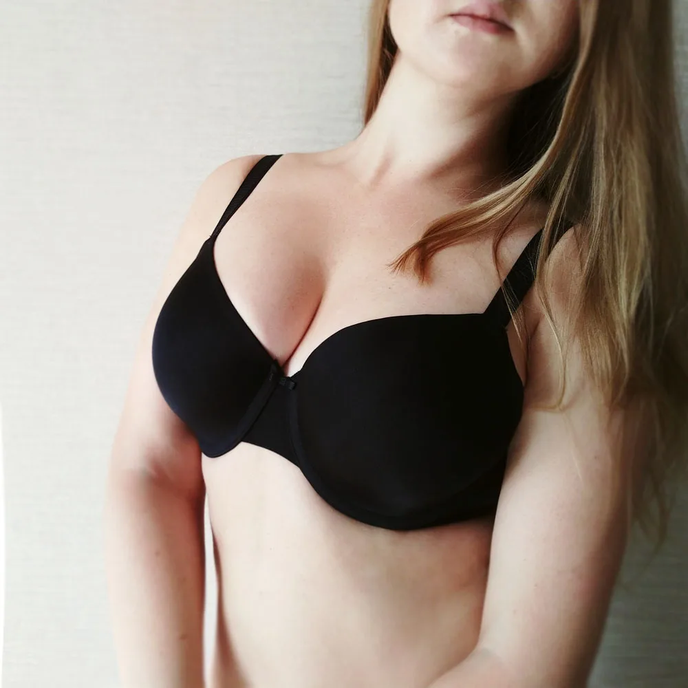 Beste Vrouwen Plus Size Beha Zijdeachtige Underwire Dunne Cup C D E F G H I J Eenvoudige Dagelijkse Brasserie voor grote Borst Zwart Beige Super Grote Kop