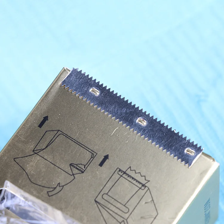 3459390296_1570719600