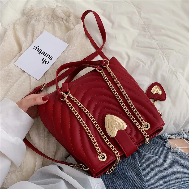 

Summer new bucket bag female 2019 new Korean version of the texture Messenger bag wild single shoulder chain bag