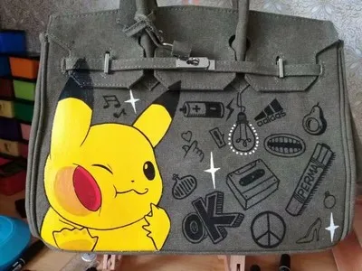 

2019Original Pikachu Design Handpainted Graffiti Handbag Cartoon Paintings Large Capacity Canvas Street Bag 35CM Silver Hardware