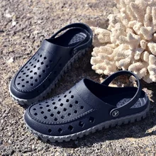 Летние новые стильные мужские сандалии пляжная пористая обувь с закрытым носком и вырезами, большие размеры нескользящая Мягкая подошва, Уличная обувь, ban tuo xie