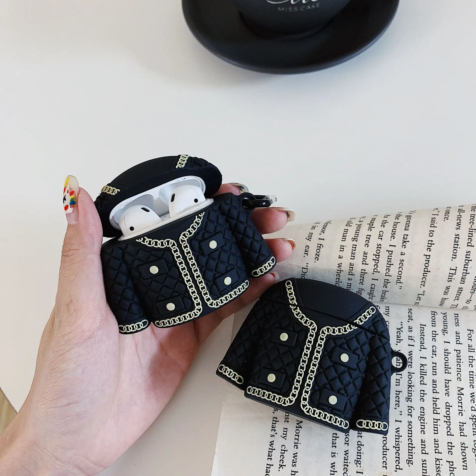 Силиконовый защитный чехол для наушников Apple Airpods 1/2 | Электроника