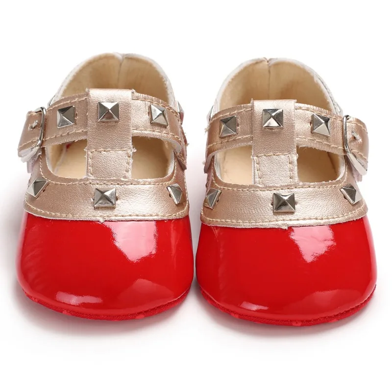 0-18 м; обувь для новорожденных девочек; весенняя обувь из искусственной кожи; обувь для малышей; удобная повседневная обувь для маленьких девочек