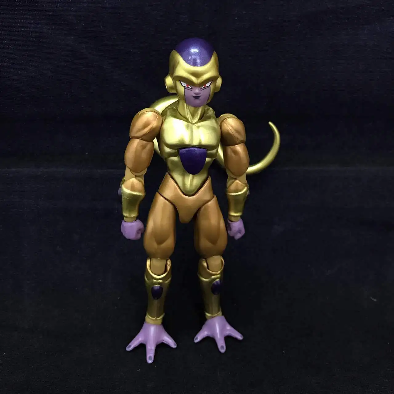 

Dragon Ball SHF Theater Version Resurrection 'F' Movable Joint Gold Freeza Philip Garage Kit