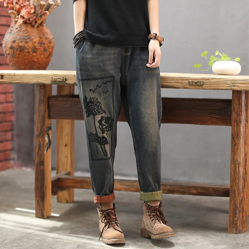 Autumn and winter new dark washed velvet jeans women's RETRO embroidery thickened Harem pants trend Harem jeans Z3 - Цвет: Синий