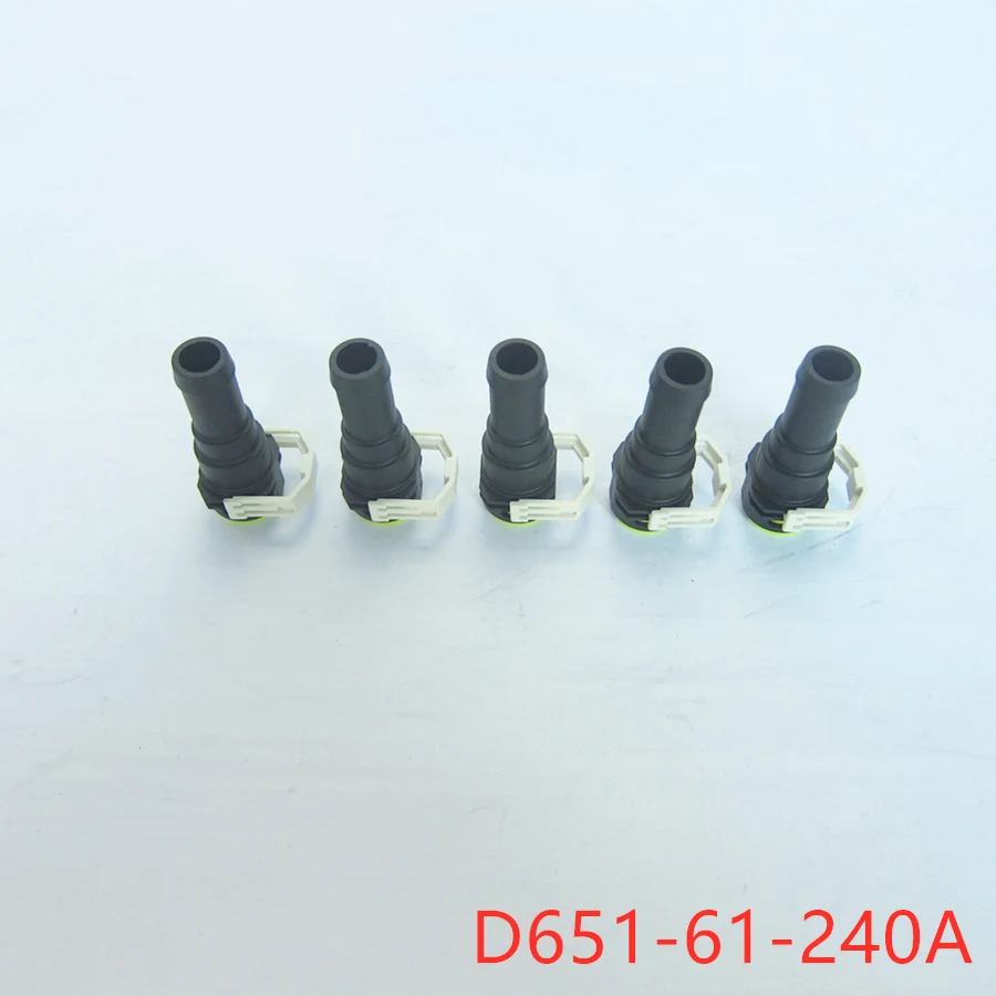 Silicone hose connector plastic hose connectors Car accessories D651-61-240 cooling system heater water hose connector for Mazda 3 2004-2012 Mazda 5 6 GH 2008-2012 Mazda2