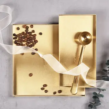 

Household Golden Metal Plate Stainless Steel Tray Scandinavian Round Storage Tray Simple Snack Cake Display Photography Props