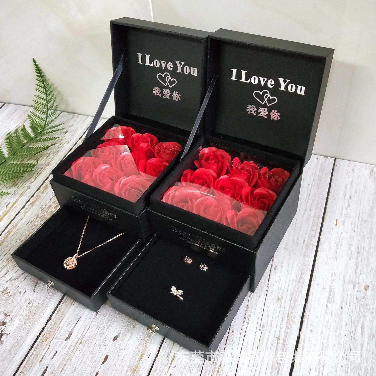 В ассортименте имеются 5 расцветок шкатулка ко Дню Святого Валентина мыло вечная роза Подарочная коробка ожерелье кольцо серьги ювелирные изделия и помада подарочная коробка