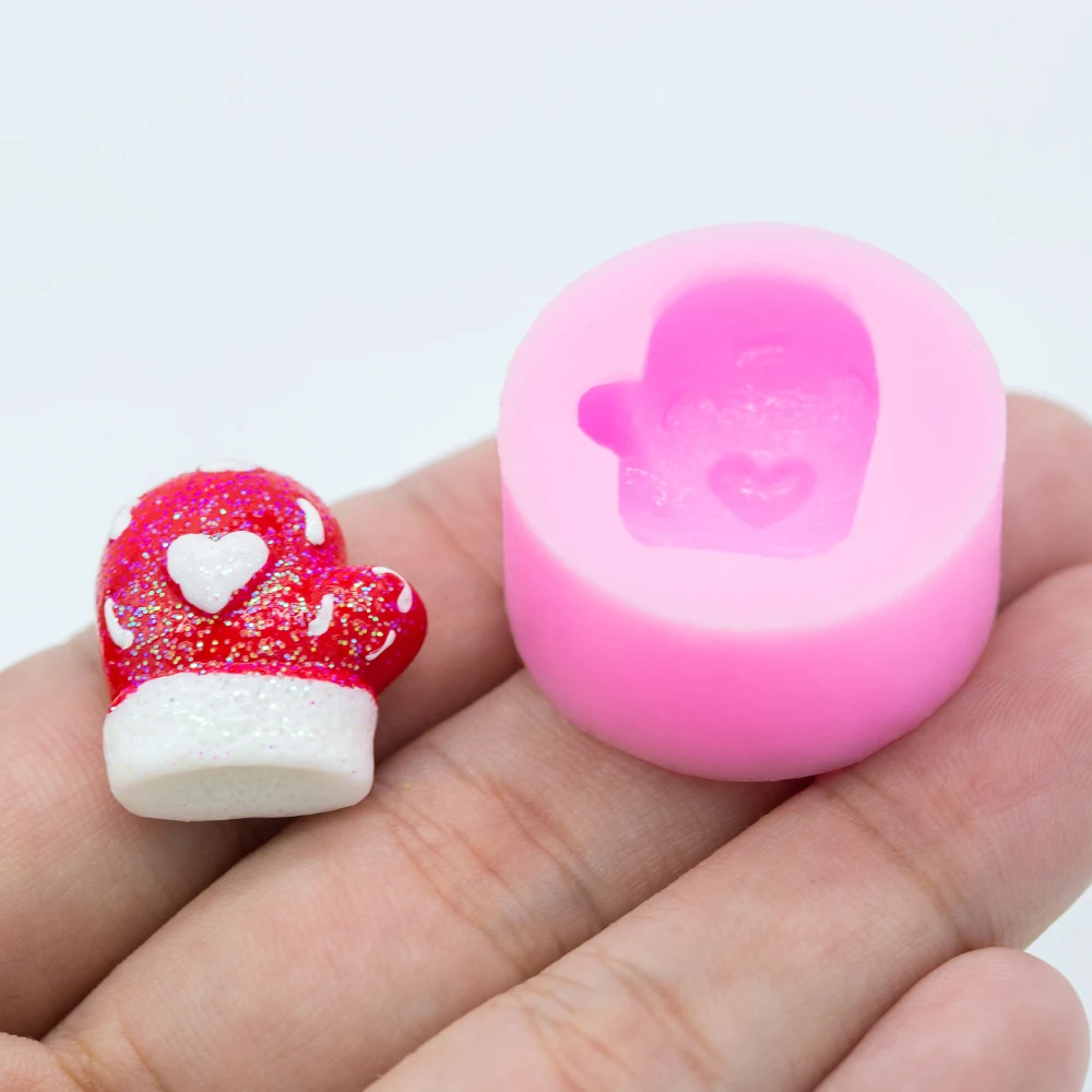 YF259 Christmas Gloves Silicone Mold - Resin Biscuit Candy Chocolate Charm Jewelry Pendant |