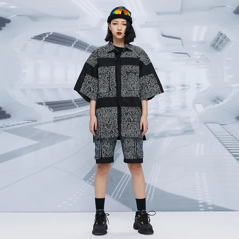 

2 Pieces Sets Oversize Loose Cargo Pockets Shorts Shirts Vintage Geometric Printed Set Hip Hop Drawstring Elastic Waist Trousers