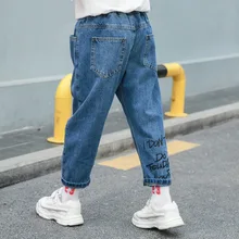Детские джинсы на весну, стиль, для мужчин и женщин, для детей, с надписями, штаны для папы, корейский стиль, удобные джинсы на гусеничном ходу