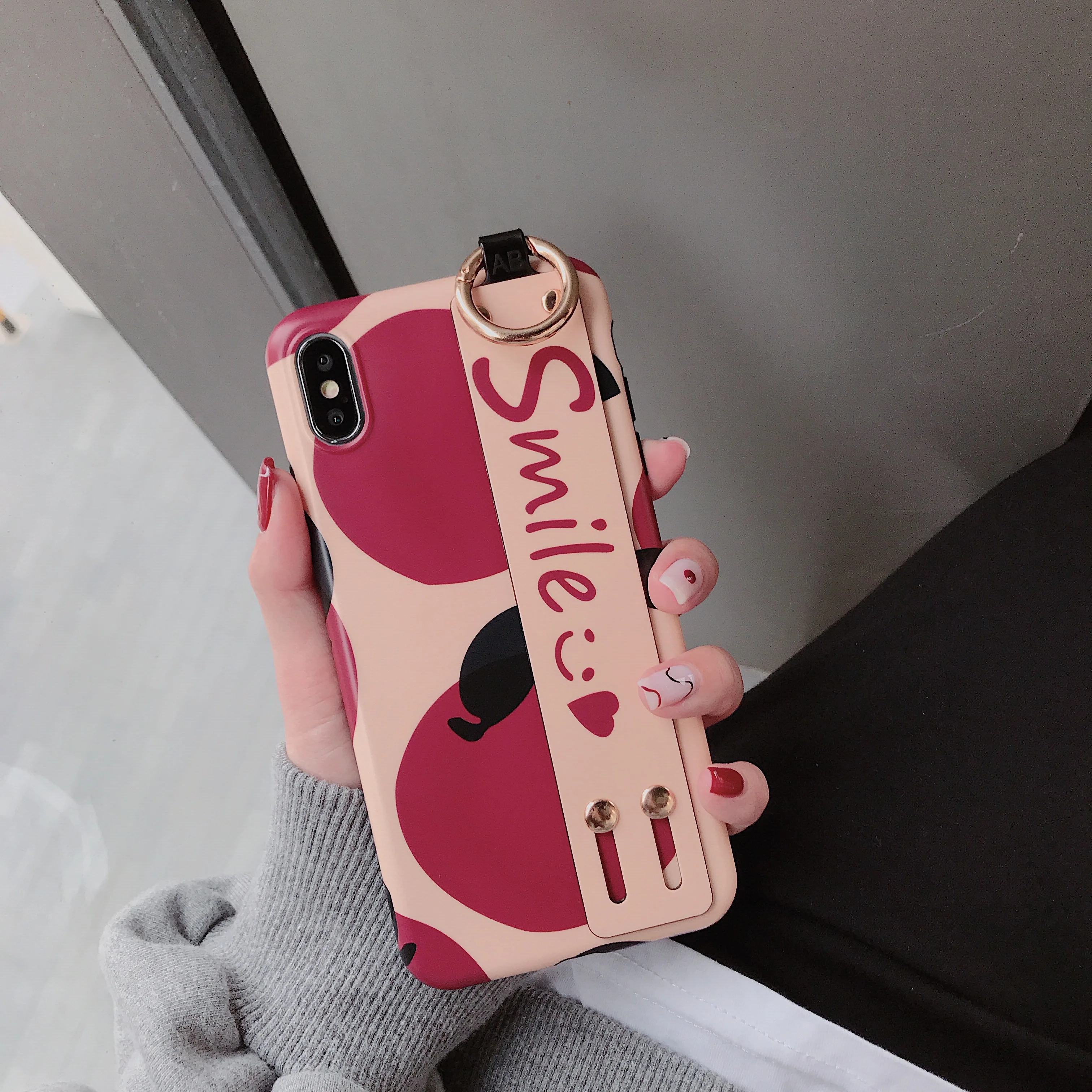 

Cute Fresh Fruit Phone Case For iPhone XS MAX X XR Case for iPhone 6S 6 7 8 Plus Fashion Wrist Strap Hand Pink Covers Luxury