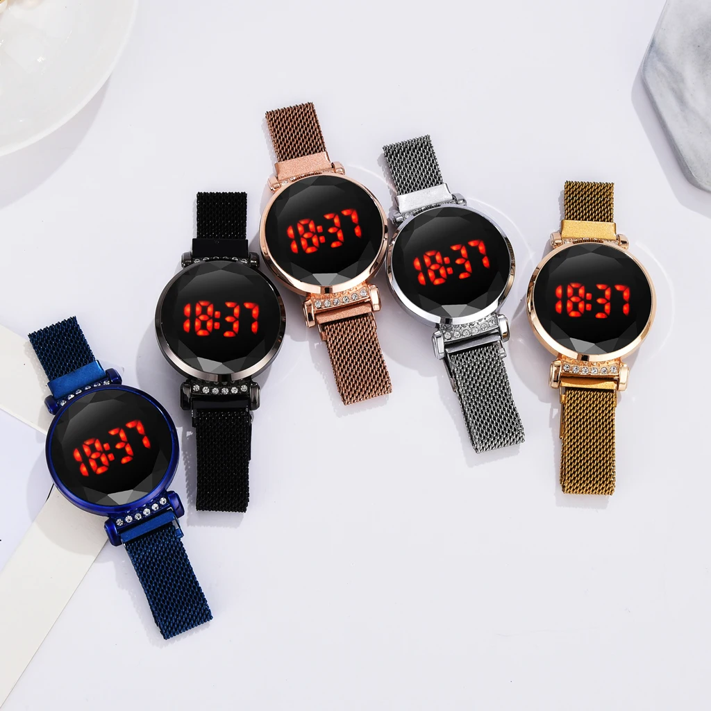 Las mujeres de lujo magnética cuarzo reloj de pulsera de oro rosa LED rojo reloj pulsera Digital reloj de cuarzo mujer reloj relogio femenino