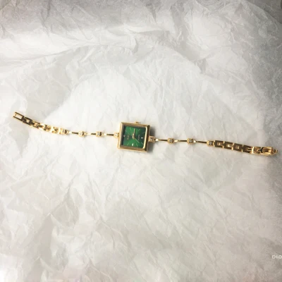 Элегантные женские круглые маленькие часы с квадратным циферблатом и золотыми изящными кварцевыми часами - Цвет: green thin strap