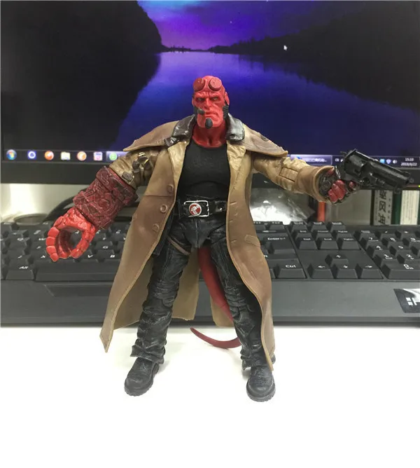 

Anime Toy Hellboy HELLBOY 6-Inch 1 S Mobile Figurine High-quality Version of Card Installed Garage Kit