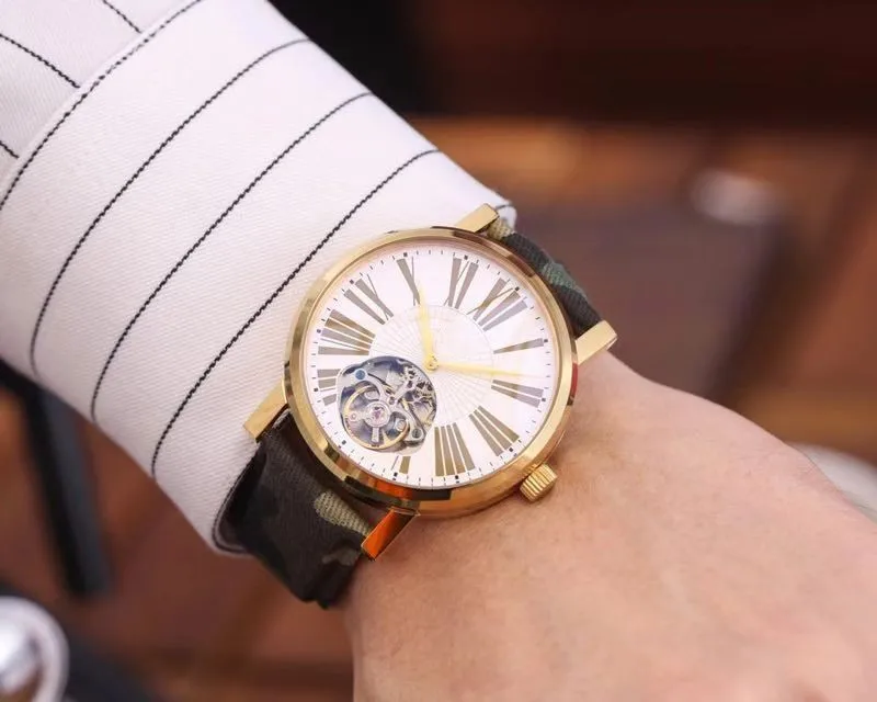 

WG10111 Mens Watches Top Brand Runway Luxury European Design Automatic Mechanical Watch