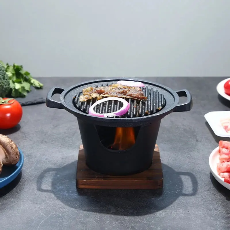 Best gadget for barbecues: Innovative 'BBQ daddy' brush is the secret to a  spotless grill