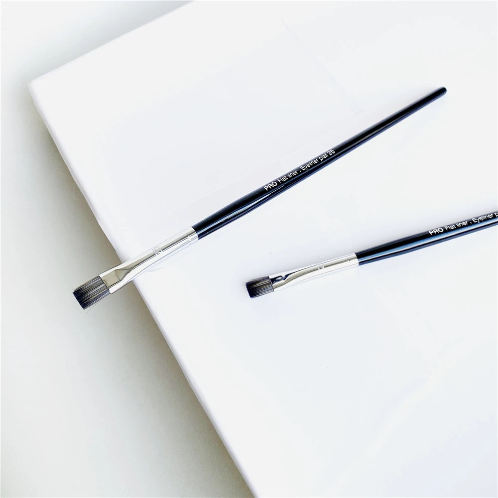 Pro Flat Liner Makeup Brush 25 Eyeliner Lashline Definer Brush