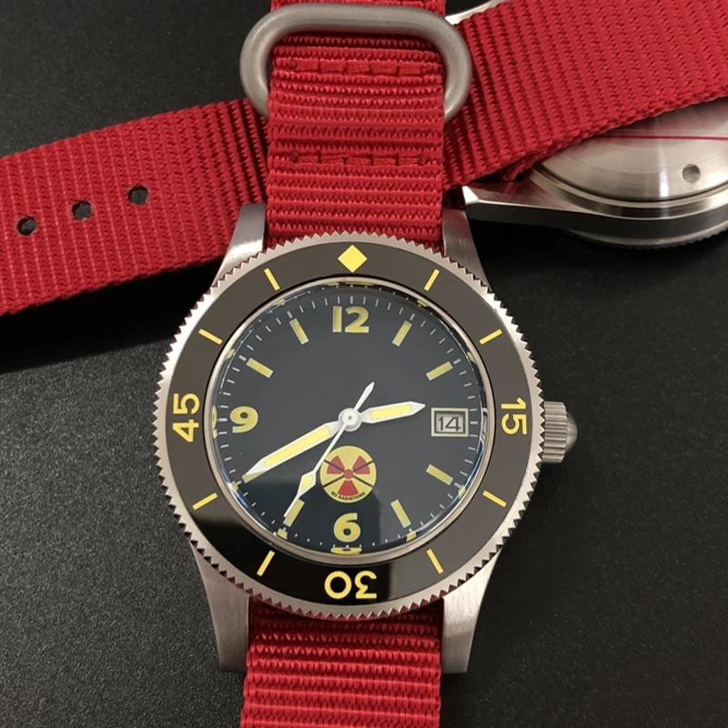 

Steel Dive 1952T Mens Watches Automatic Mechanical Waterproof 300M Dive Watch Automatic Watch Sapphire Crystal Japan NH35 Diver