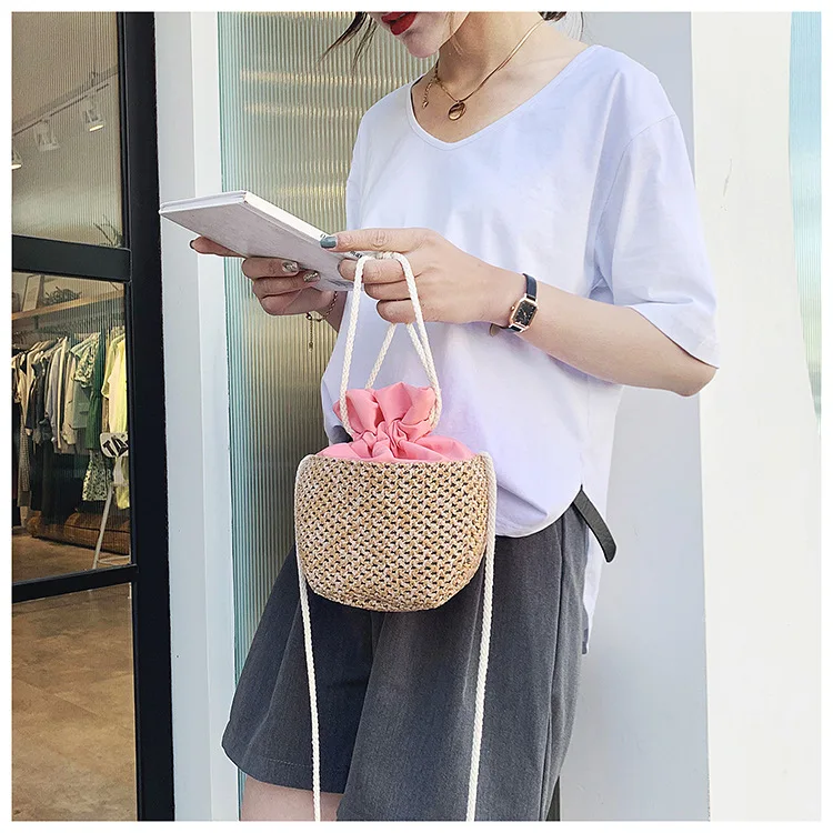 Petit sac bandoulière en osier